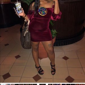 Puffy arm dress 😻